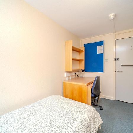 Joivy Budget 4,5 And 6 Bed Private Flats, In Historic Old Town (Adults Only) EDI Exterior foto
