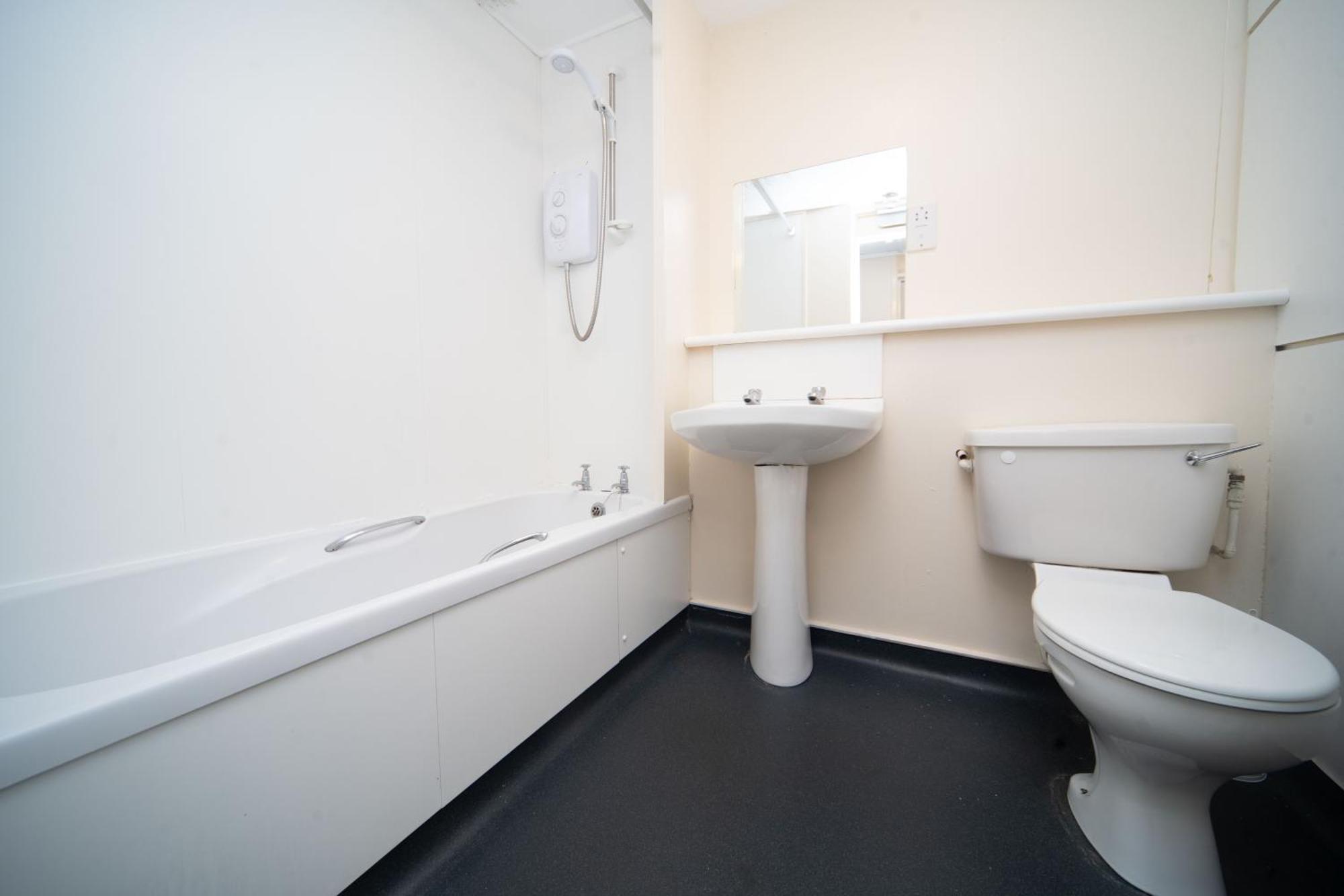 Joivy Budget 4,5 And 6 Bed Private Flats, In Historic Old Town (Adults Only) EDI Exterior foto