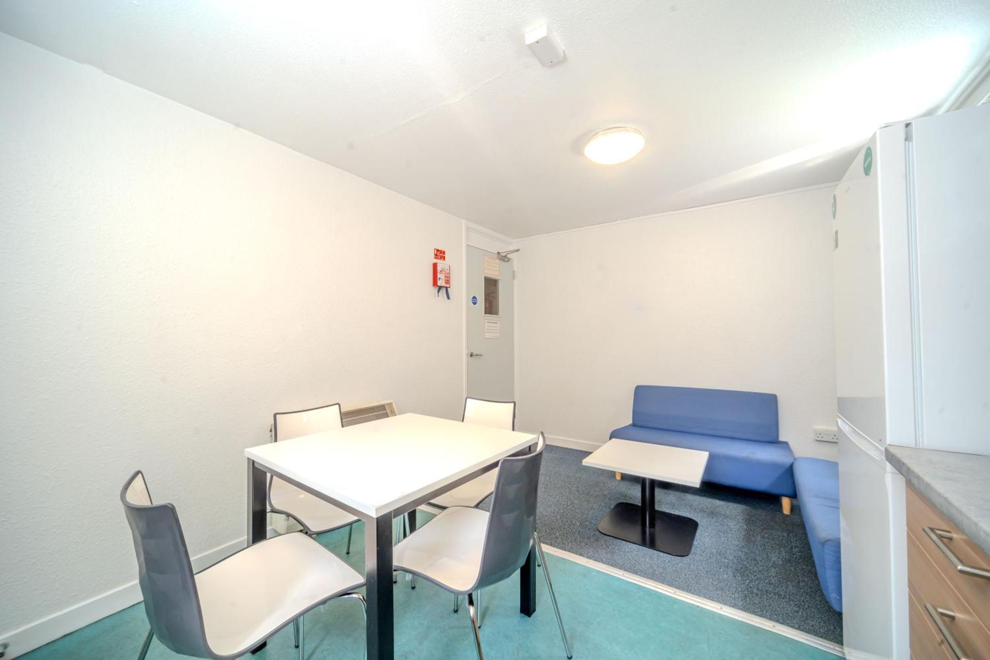 Joivy Budget 4,5 And 6 Bed Private Flats, In Historic Old Town (Adults Only) EDI Exterior foto